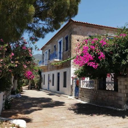 Apartamento Veneto's Garden Kardamyli Exterior foto